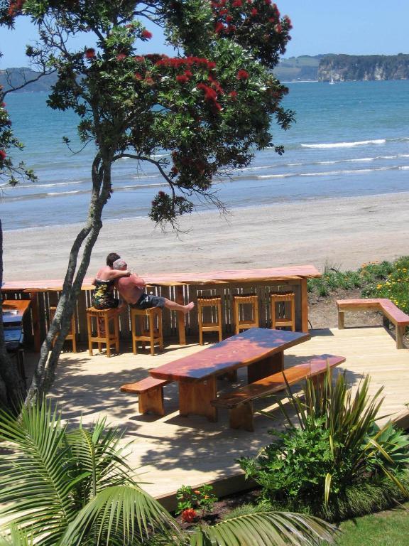 Beachfront Resort Whitianga Esterno foto